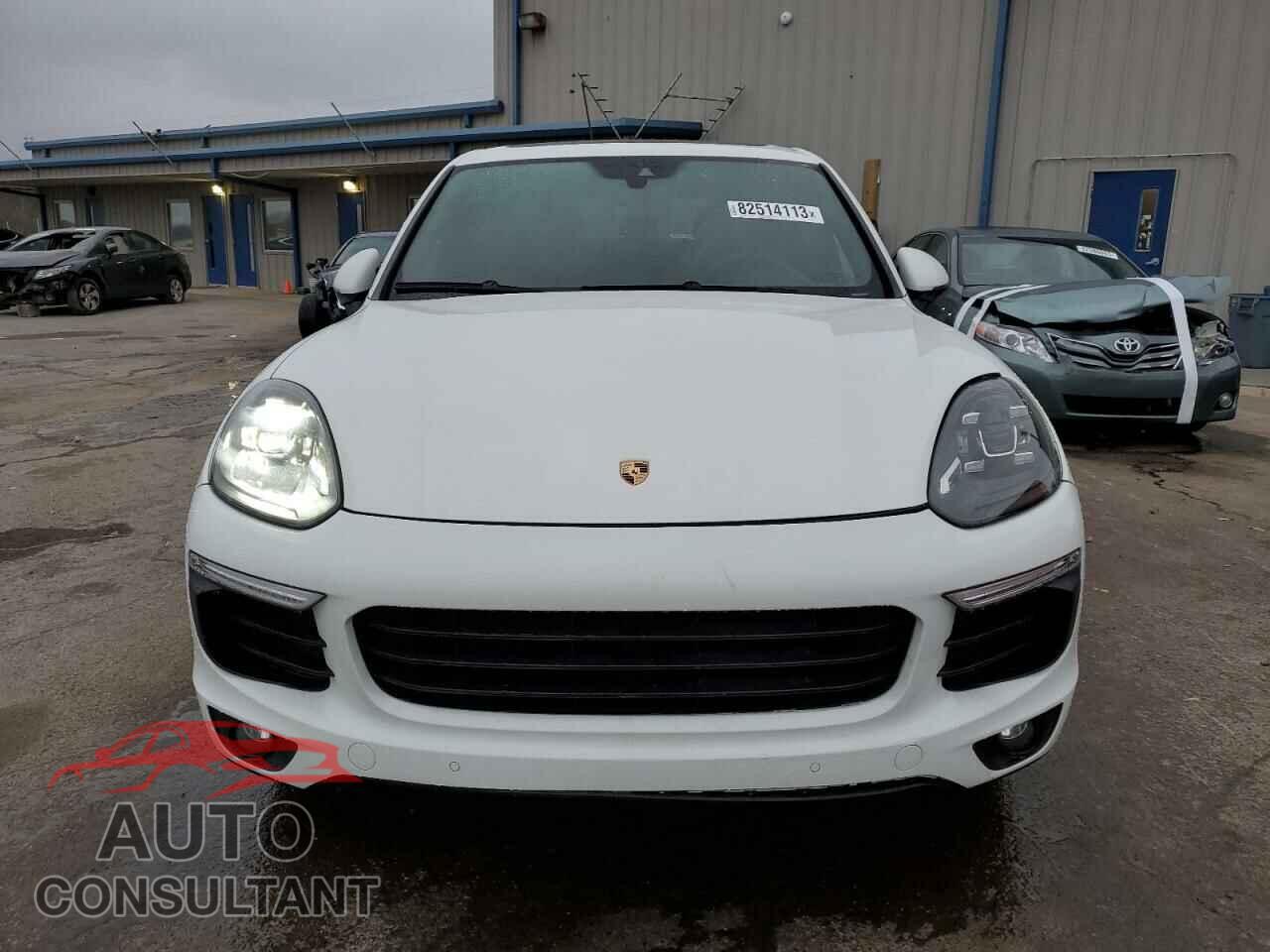 PORSCHE CAYENNE 2016 - WP1AA2A24GLA10972