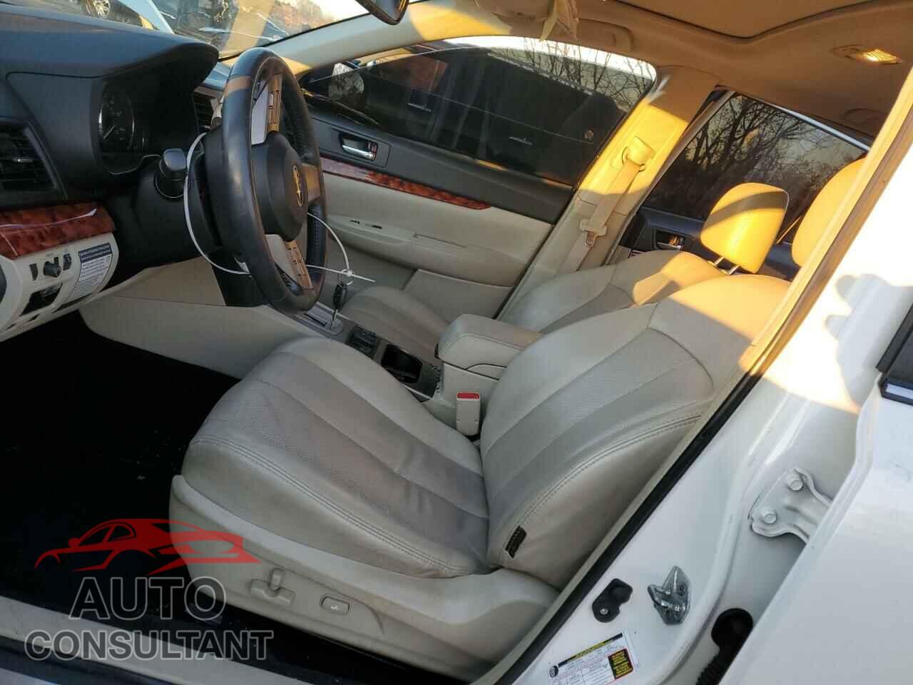 SUBARU OUTBACK 2011 - 4S4BRBKC2B3337672