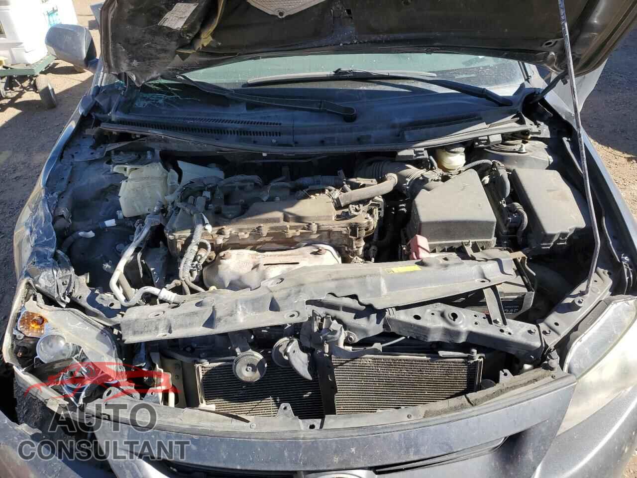 TOYOTA SCION 2013 - JTKJF5C70D3045929