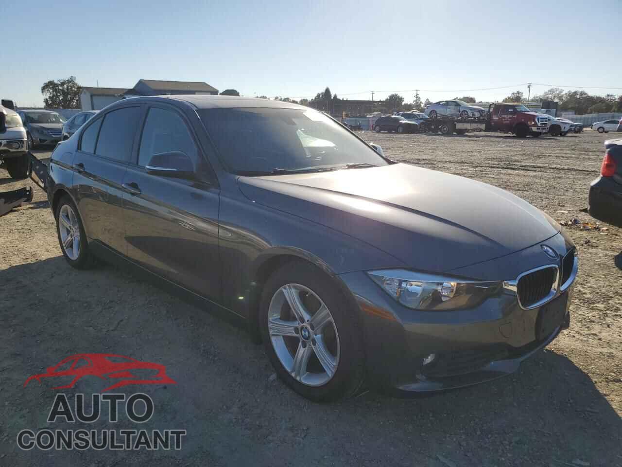 BMW 3 SERIES 2014 - WBA3B1C56EP680339