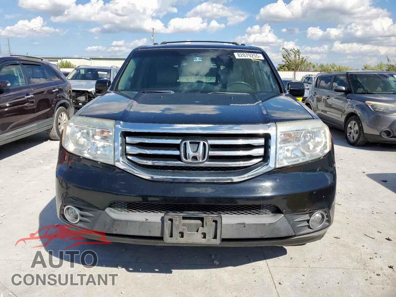 HONDA PILOT 2015 - 5FNYF3H59FB010586