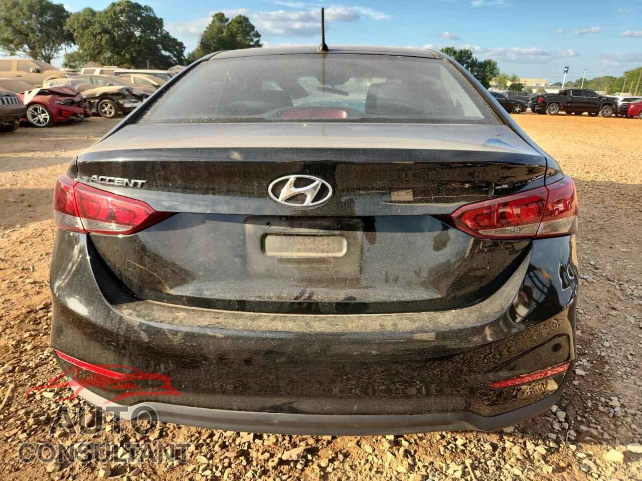 HYUNDAI ACCENT 2018 - 3KPC24A37JE025719