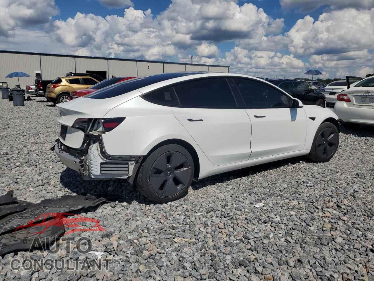 TESLA MODEL 3 2021 - 5YJ3E1EA8MF861312