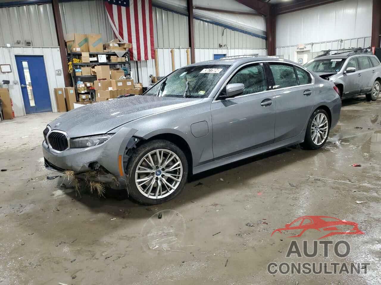 BMW 3 SERIES 2024 - 3MW39FS03R8E52088