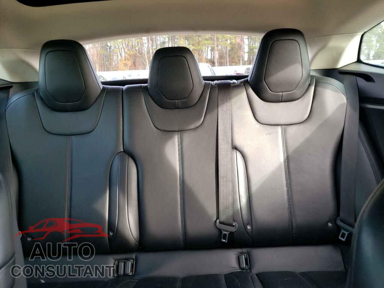 TESLA MODEL S 2015 - 5YJSA1S28FF095427