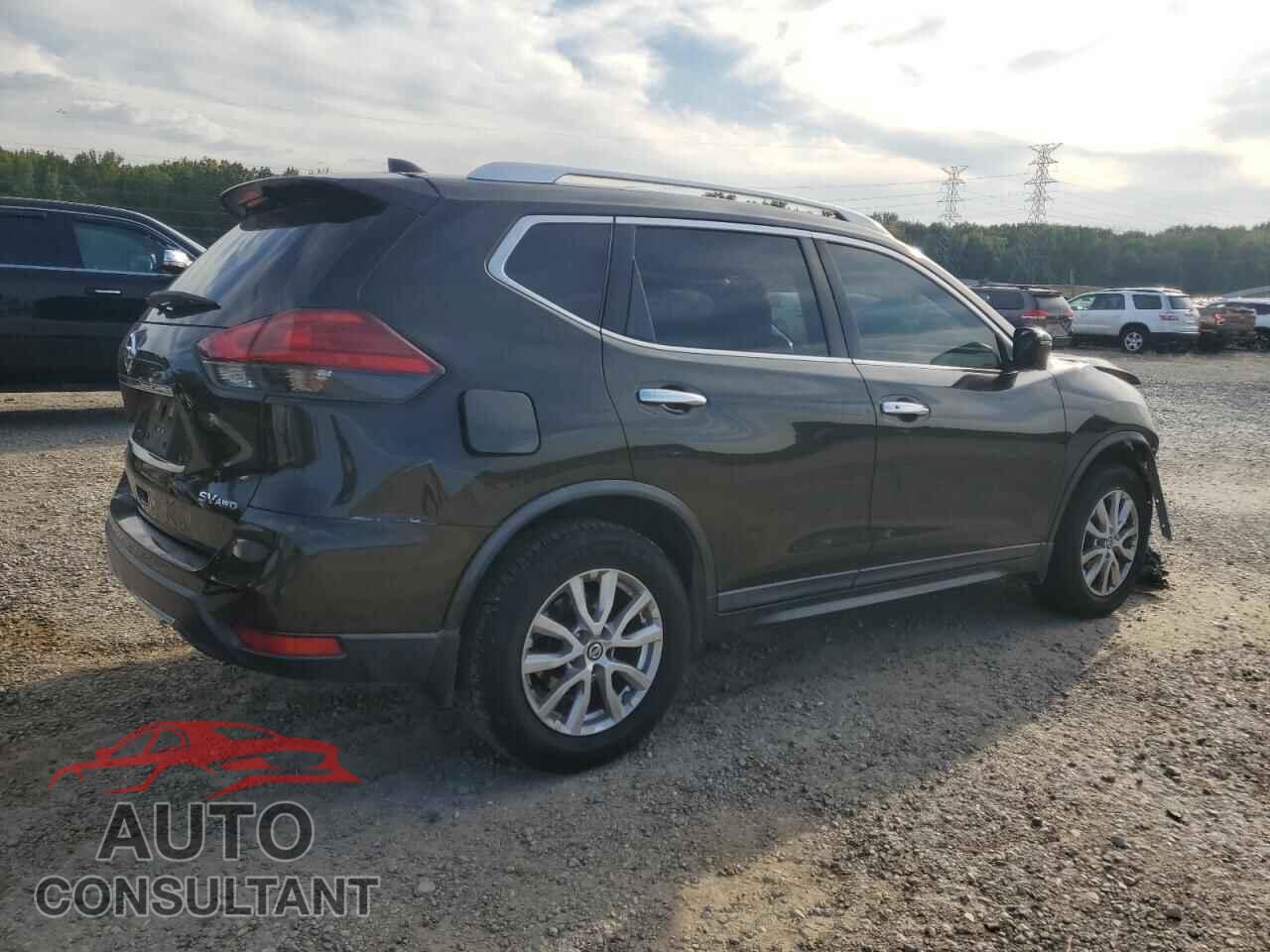 NISSAN ROGUE 2017 - KNMAT2MV4HP512795
