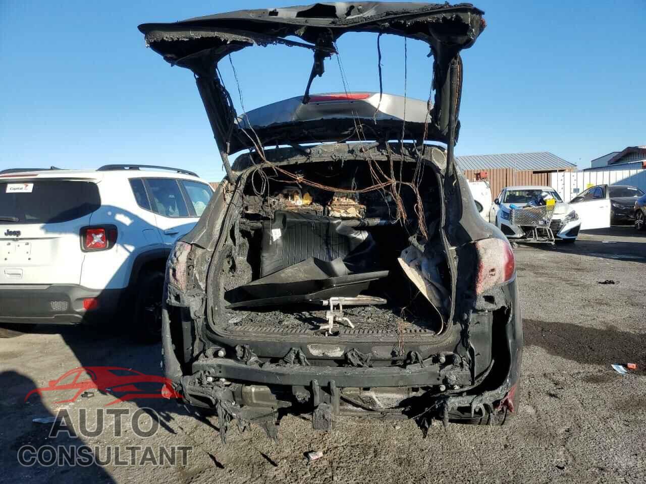 PORSCHE CAYENNE 2014 - WP1AA2A29ELA06512
