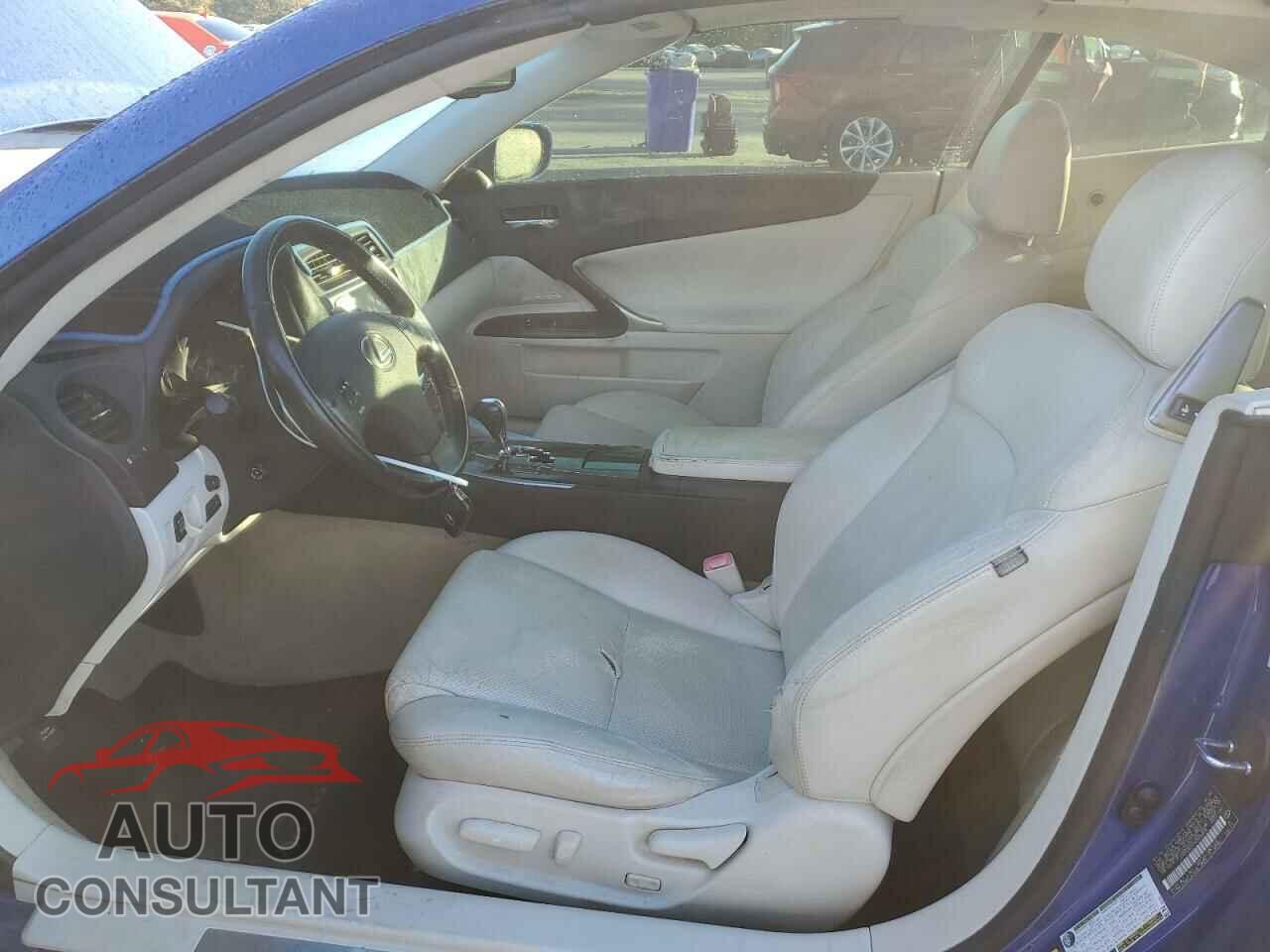 LEXUS IS 2010 - JTHFE2C29A2500408