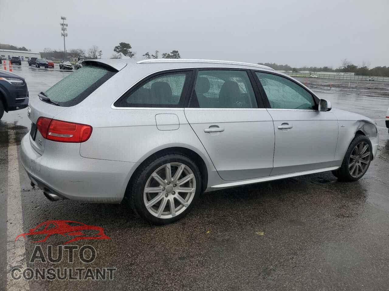 AUDI A4 2012 - WAUWFAFL0CA112048