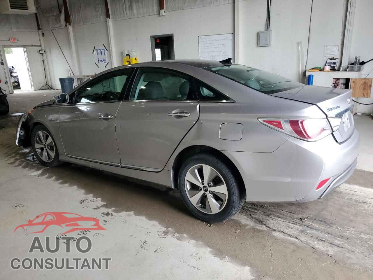 HYUNDAI SONATA 2012 - KMHEC4A48CA041640