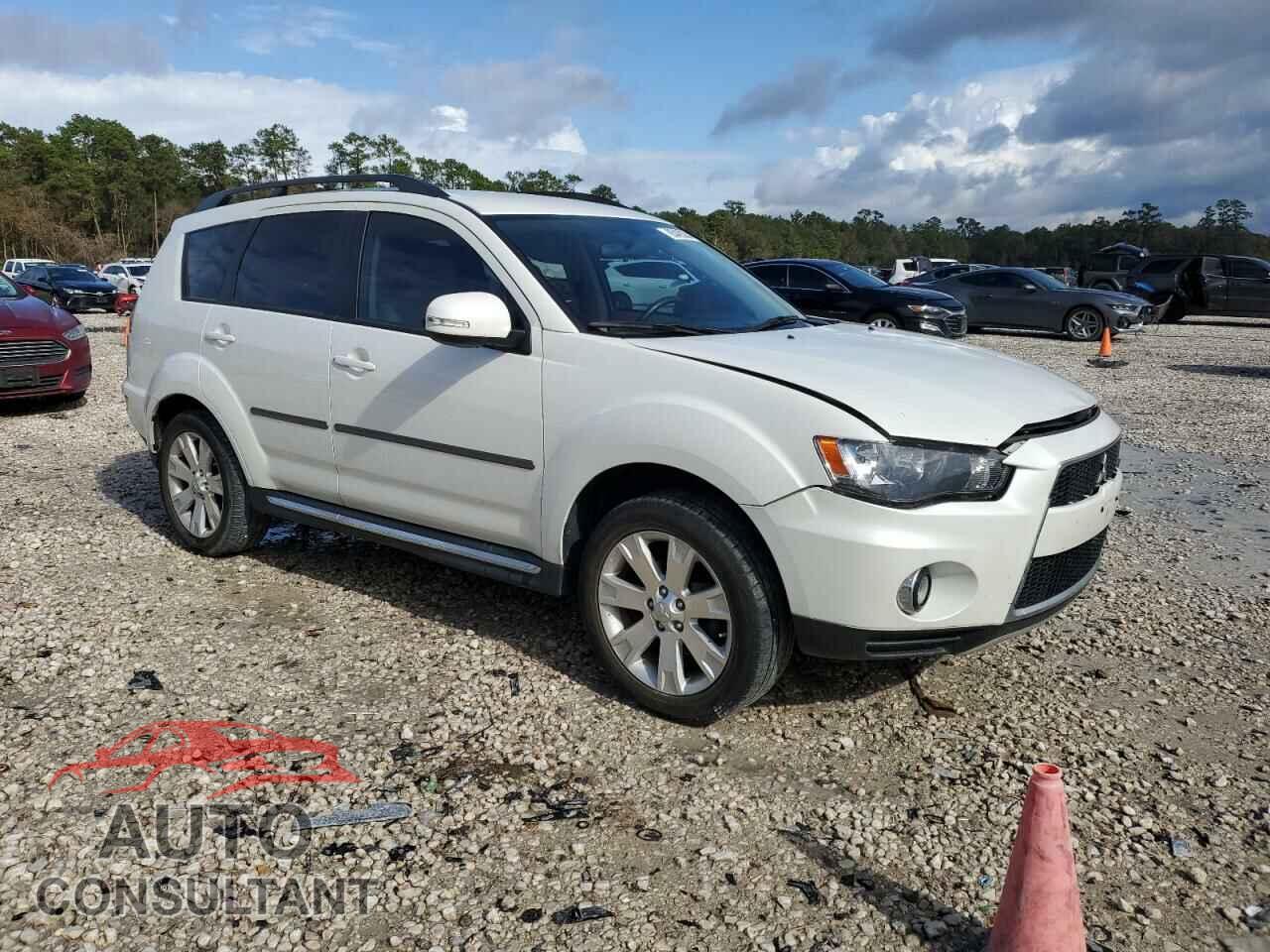 MITSUBISHI OUTLANDER 2011 - JA4JT3AW8BU012368