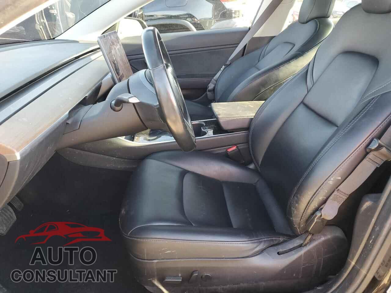 TESLA MODEL 3 2018 - 5YJ3E1EA7JF057112