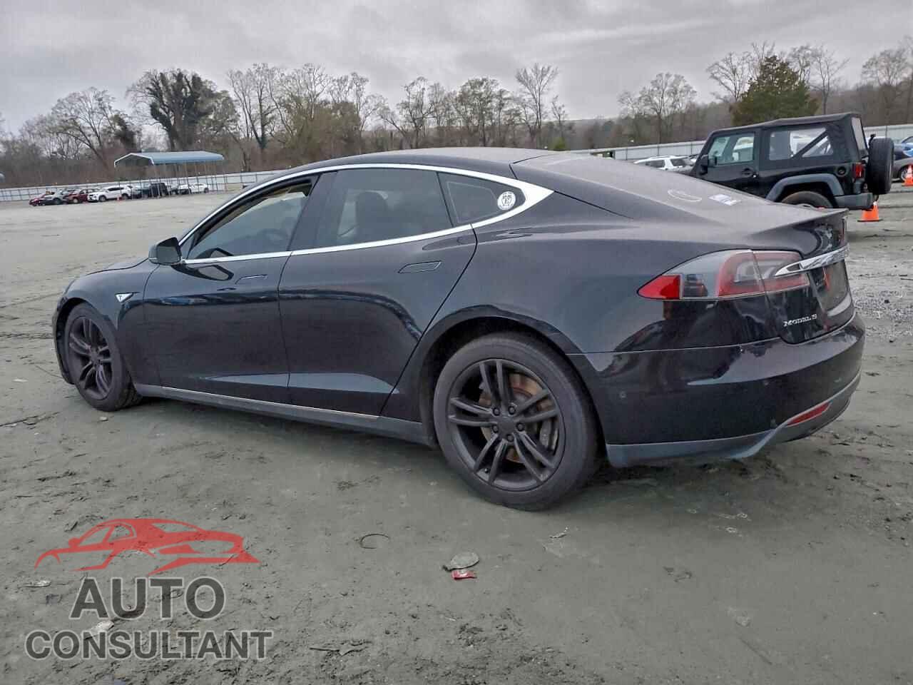 TESLA MODEL S 2015 - 5YJSA1S20FF082722