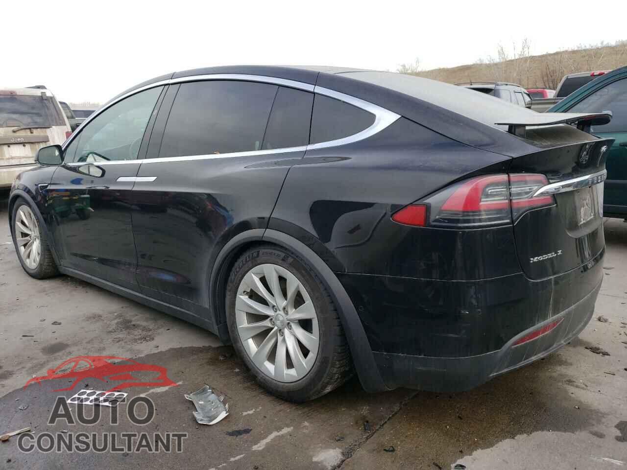 TESLA MODEL X 2017 - 5YJXCBE2XHF060912