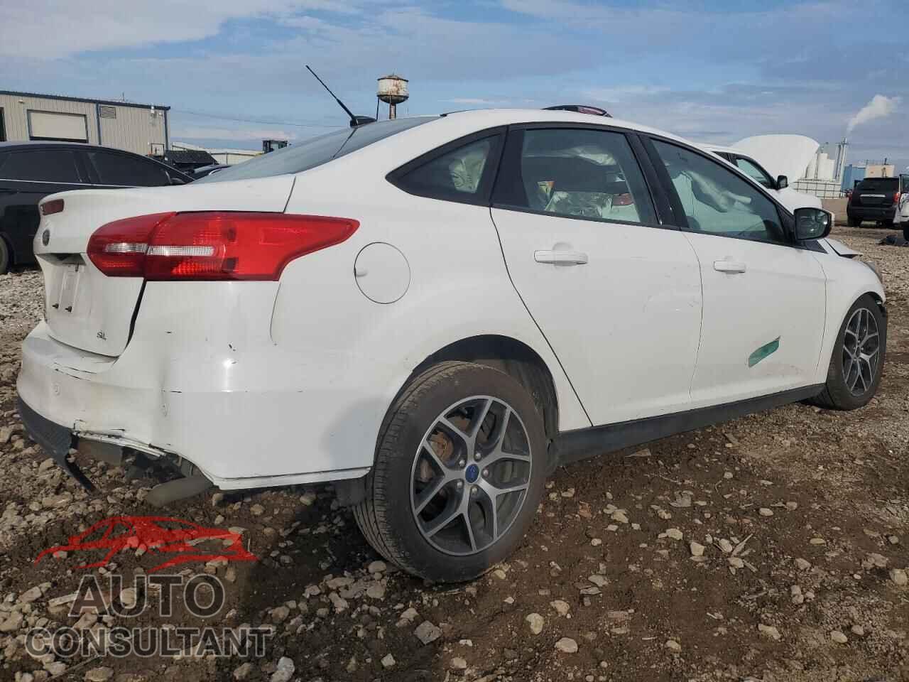 FORD FOCUS 2017 - 1FADP3H28HL302382
