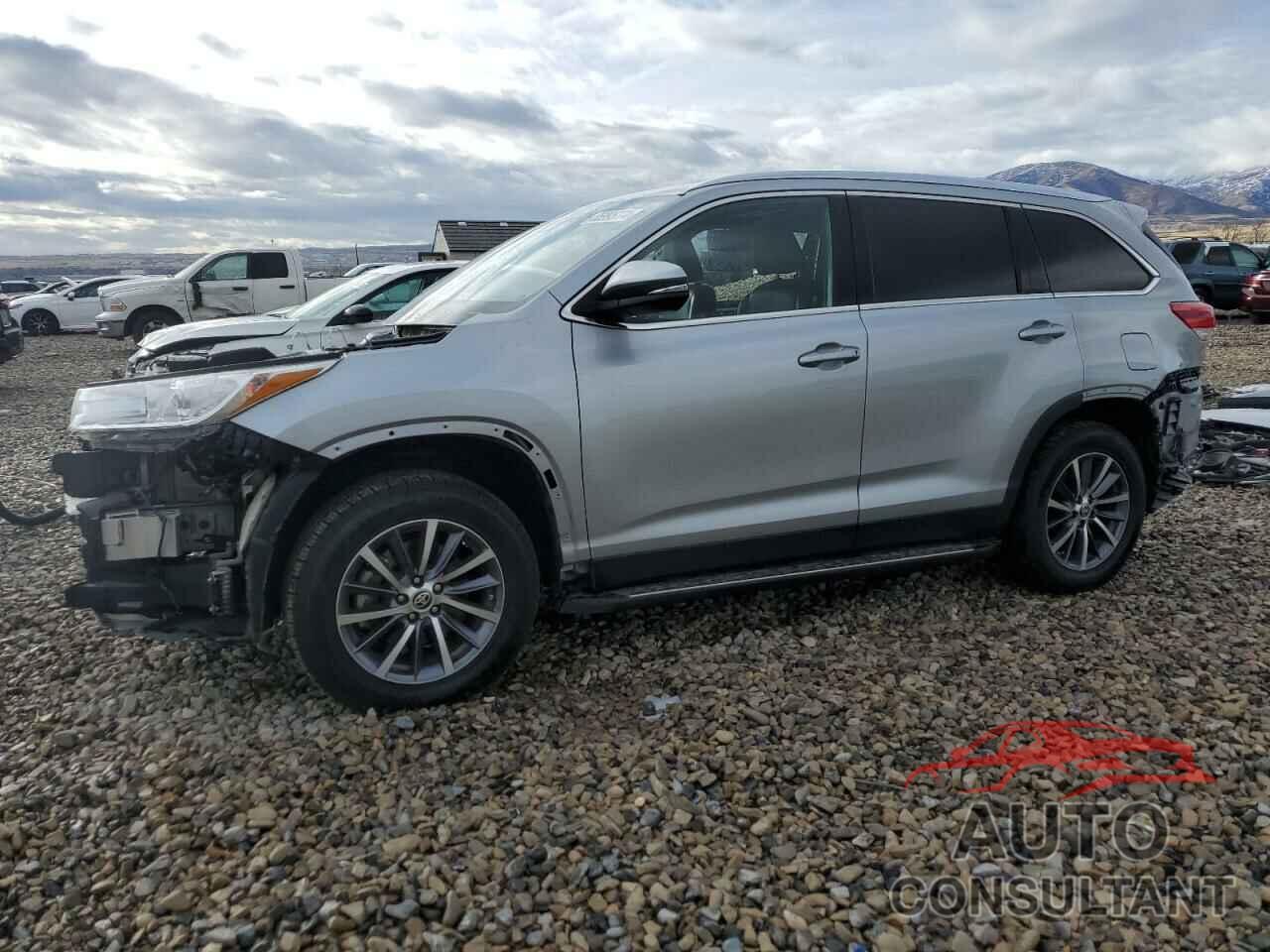 TOYOTA HIGHLANDER 2019 - 5TDJZRFH1KS626619