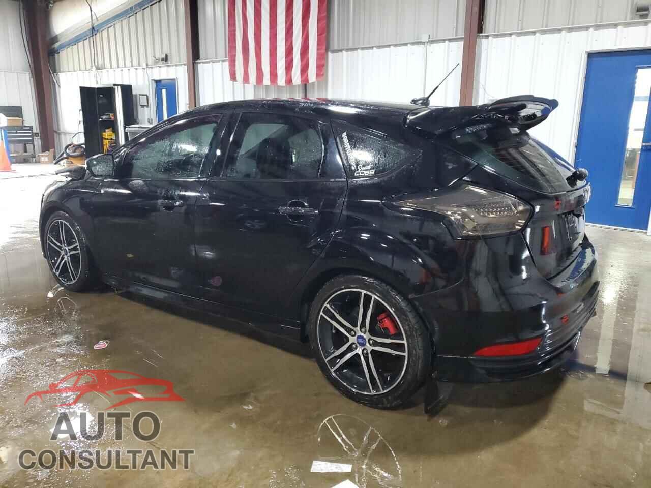FORD FOCUS 2017 - 1FADP3L95HL339667
