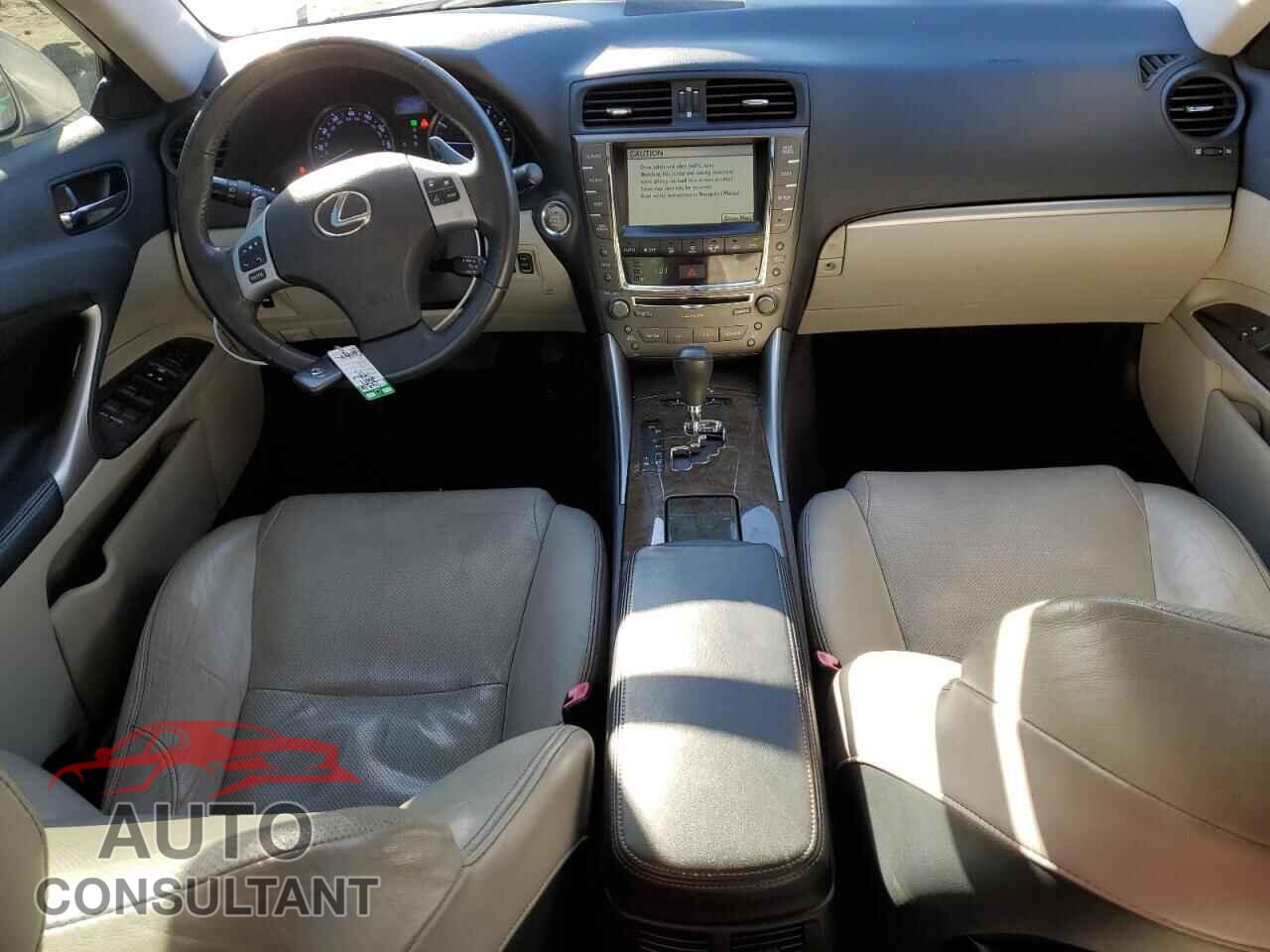 LEXUS IS 2011 - JTHBF5C20B5134366