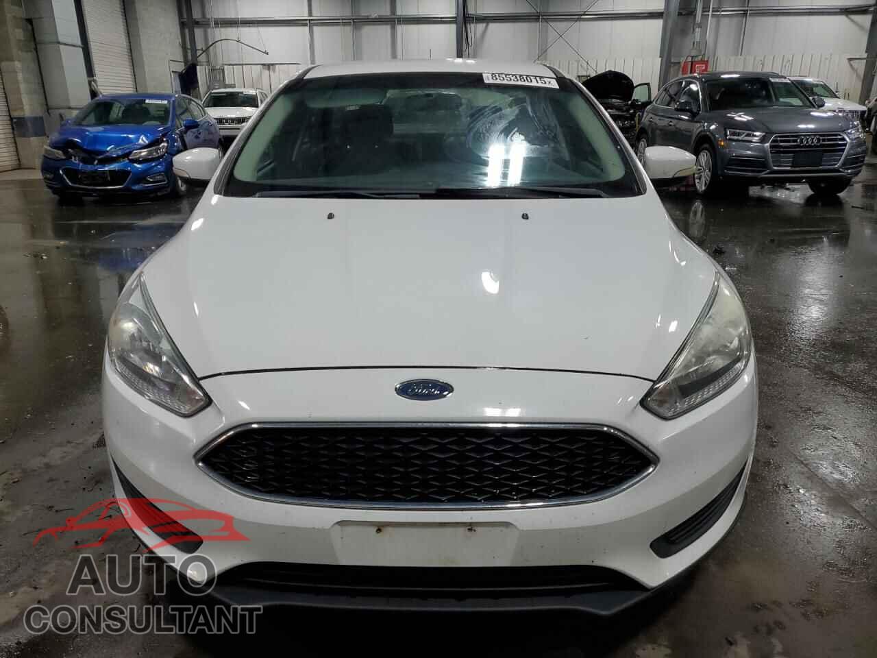 FORD FOCUS 2015 - 1FADP3F21FL249783