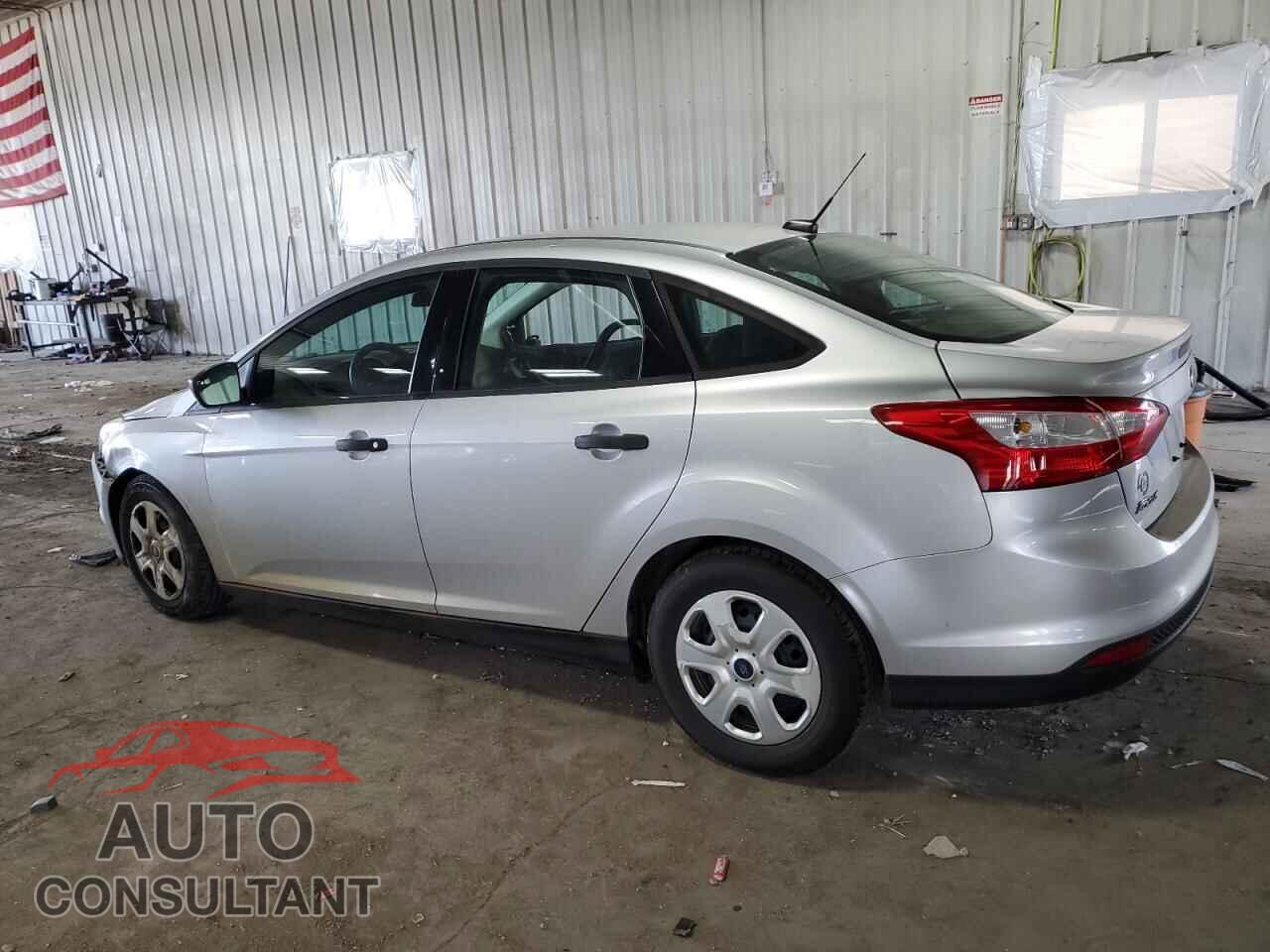 FORD FOCUS 2014 - 1FADP3E22EL257147