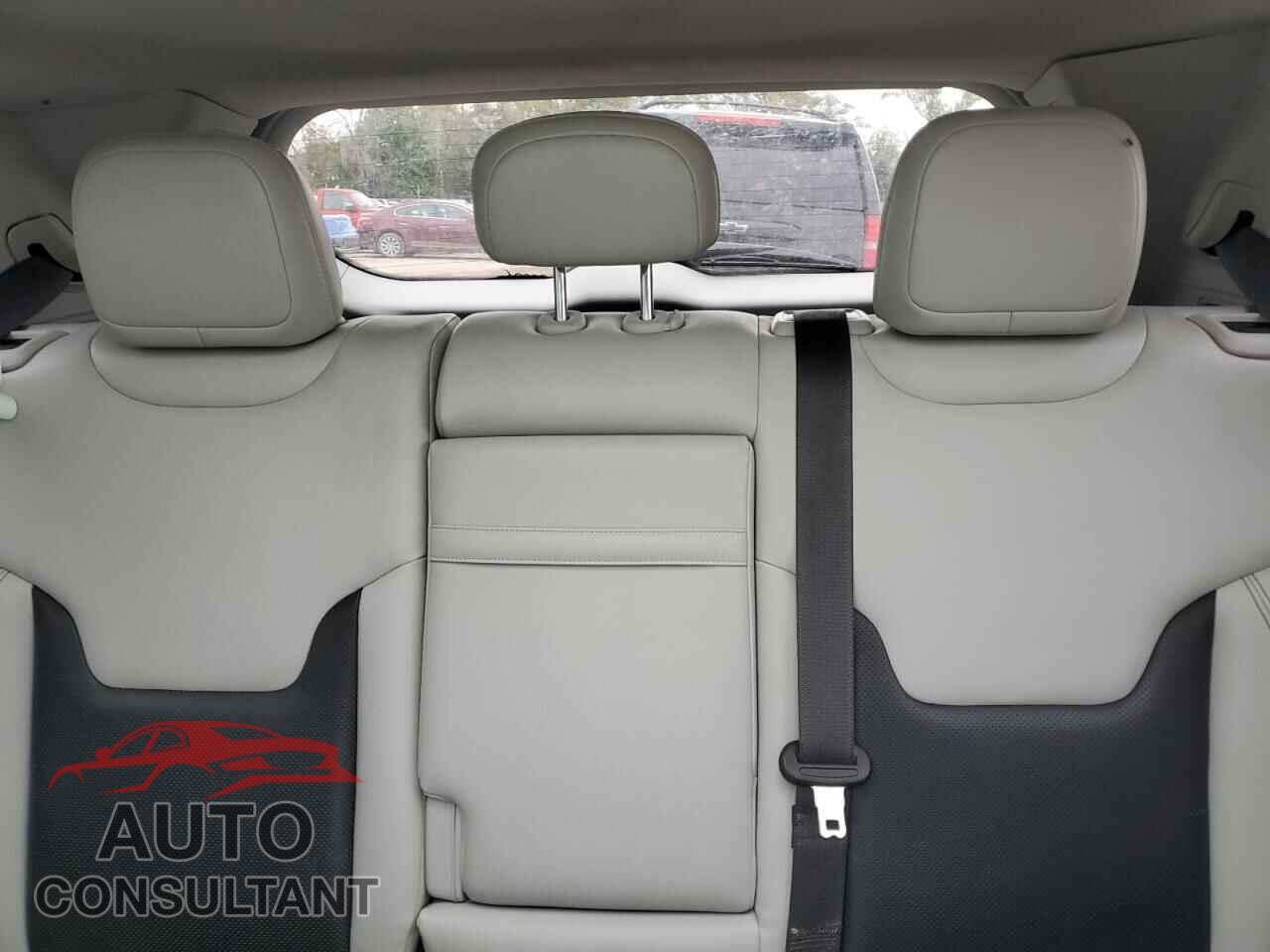 JEEP COMPASS 2017 - 3C4NJDCB6HT646018
