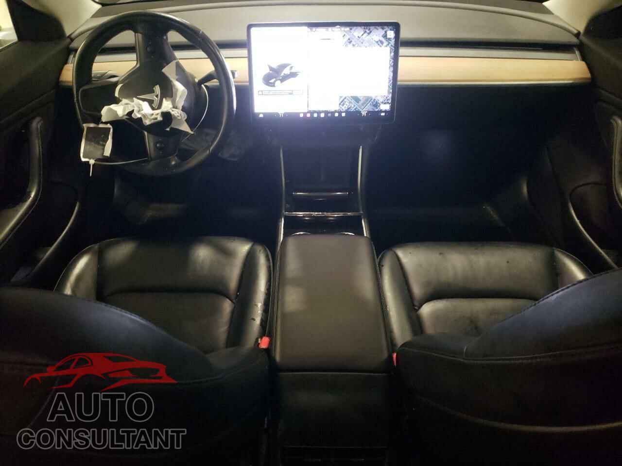 TESLA MODEL 3 2018 - 5YJ3E1EB5JF086617