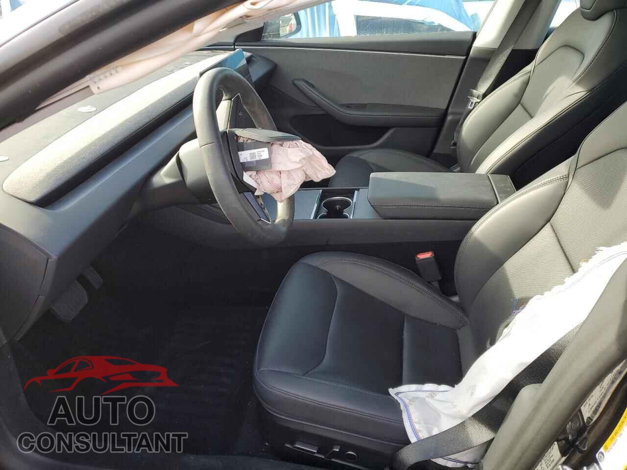 TESLA MODEL 3 2025 - 5YJ3E1EA5SF922385