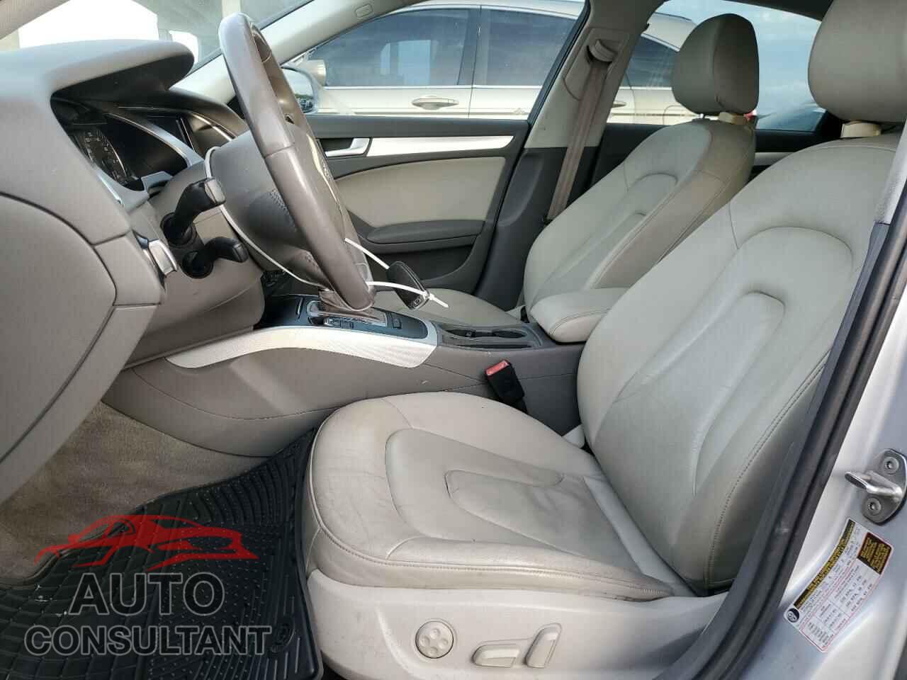 AUDI A4 2012 - WAUBFAFL7CN004744