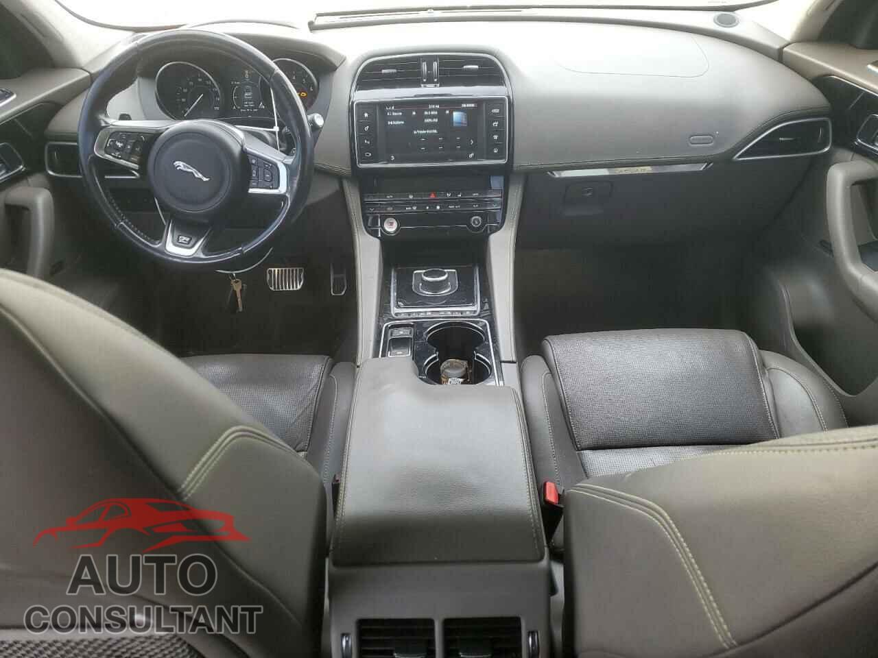 JAGUAR F-PACE 2017 - SADCL2BV6HA065910