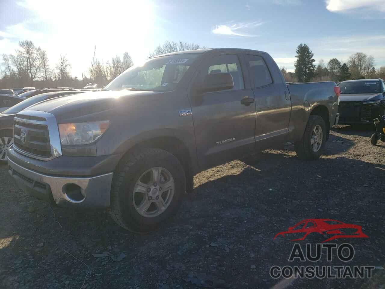 TOYOTA TUNDRA 2013 - 5TFUY5F12DX301101