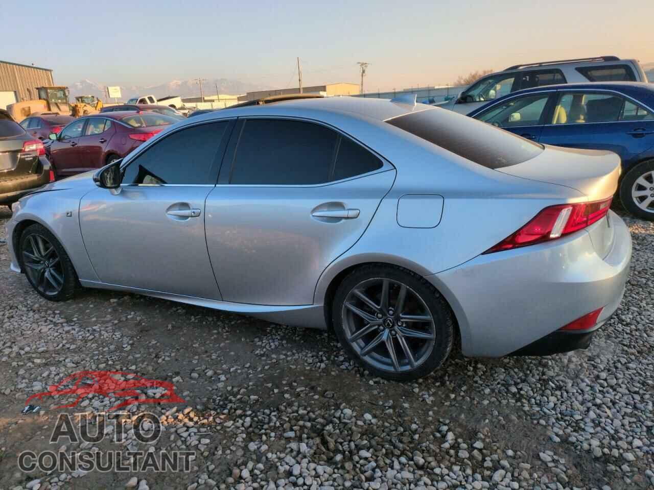 LEXUS IS 2014 - JTHCF1D23E5010267