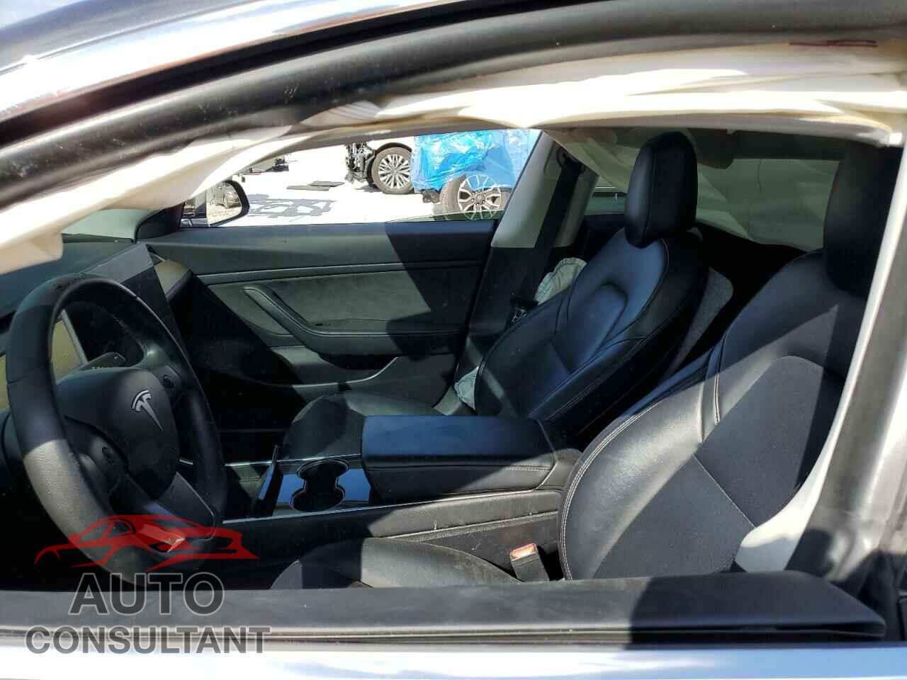 TESLA MODEL 3 2020 - 5YJ3E1EAXLF630636