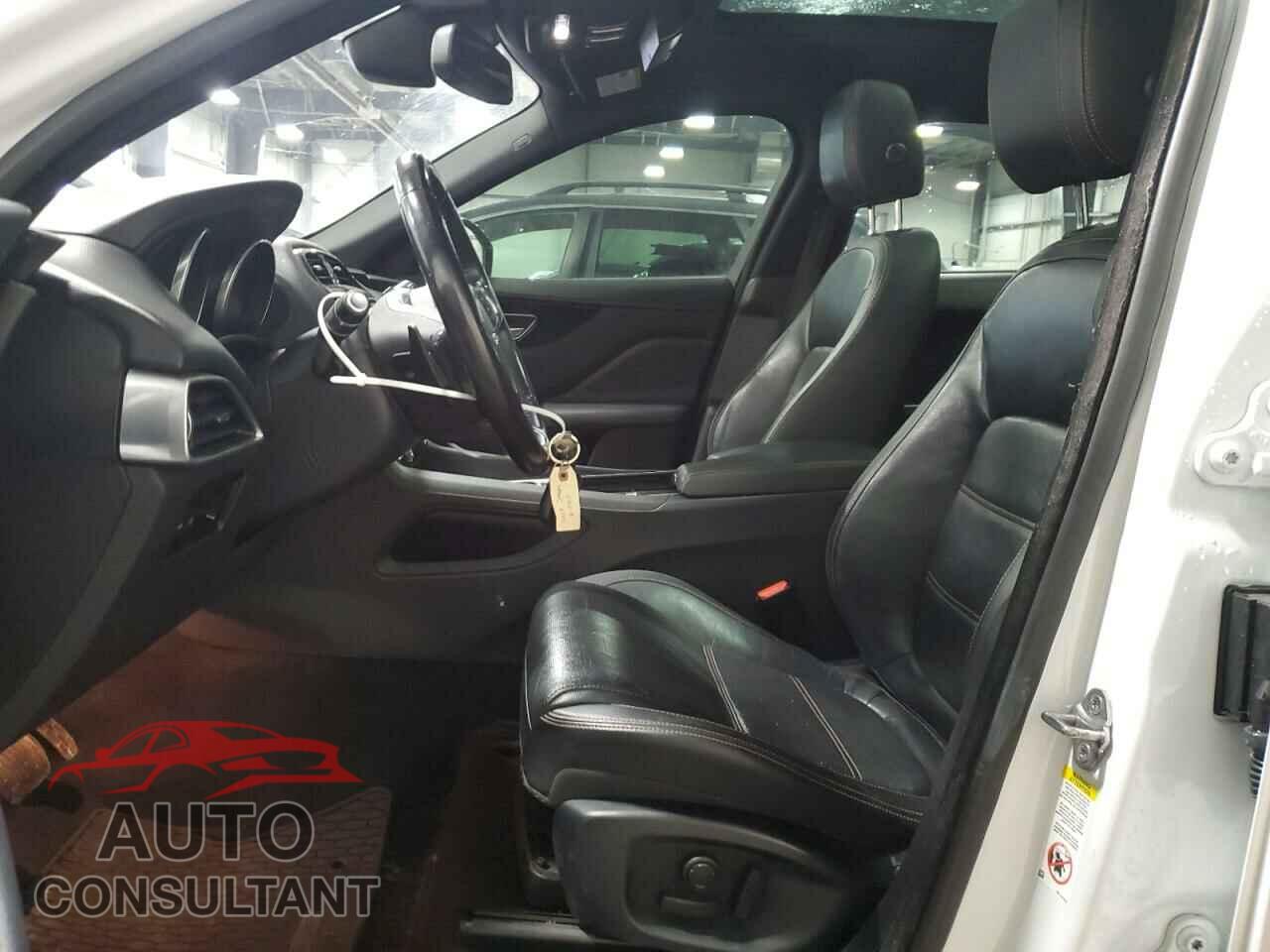 JAGUAR F-PACE 2018 - SADCK2FX3JA266443