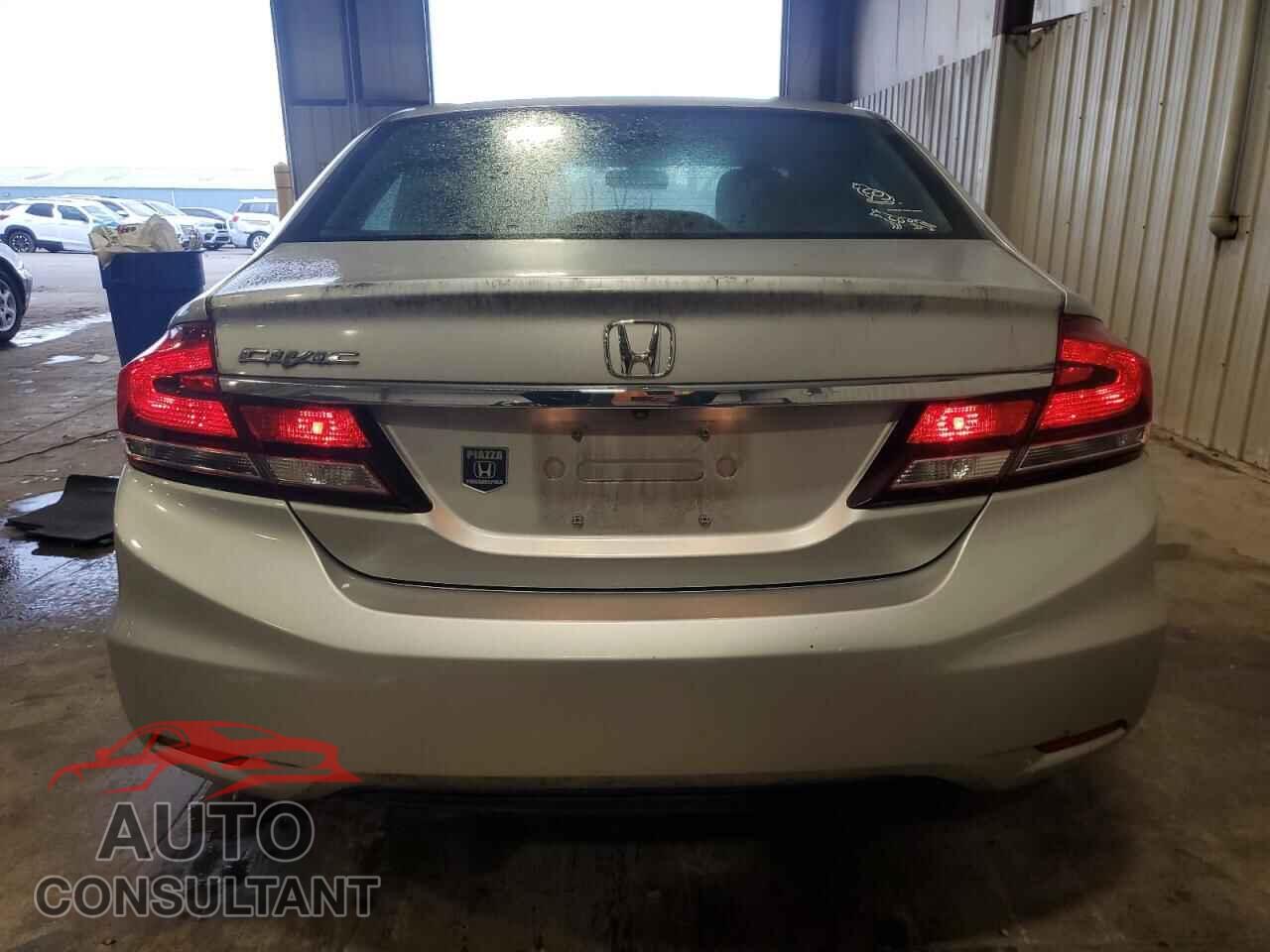 HONDA CIVIC 2015 - 19XFB2F80FE269595