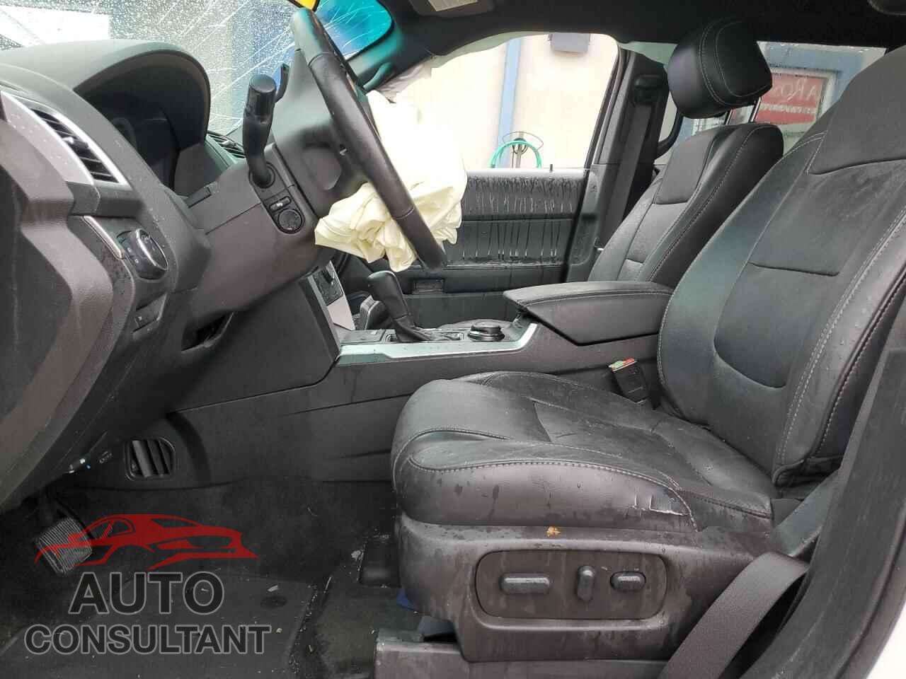FORD EXPLORER 2015 - 1FM5K8GT4FGC24690