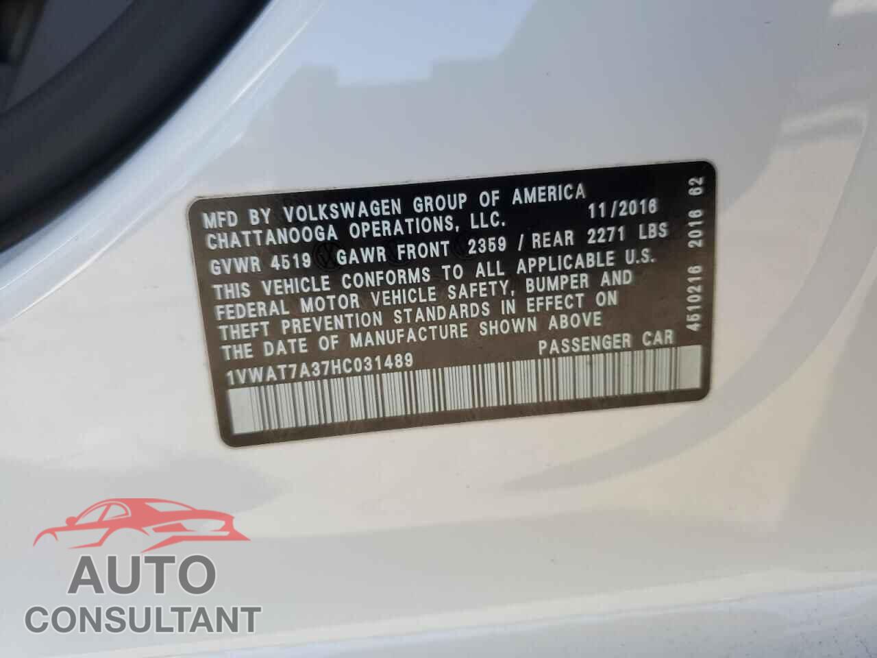 VOLKSWAGEN PASSAT 2017 - 1VWAT7A37HC031489