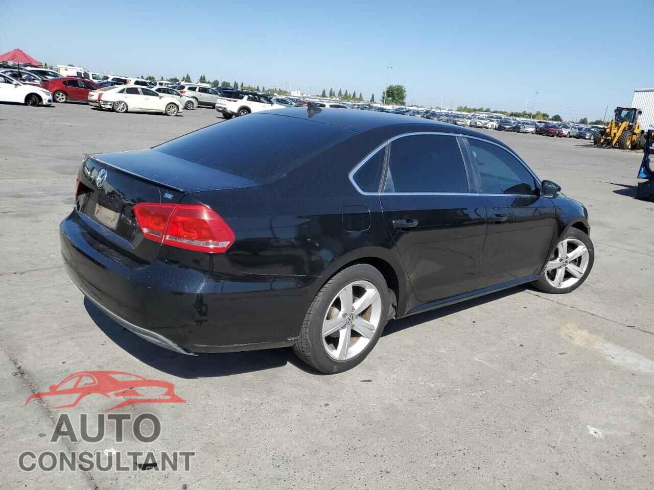 VOLKSWAGEN PASSAT 2013 - 1VWBP7A37DC048666