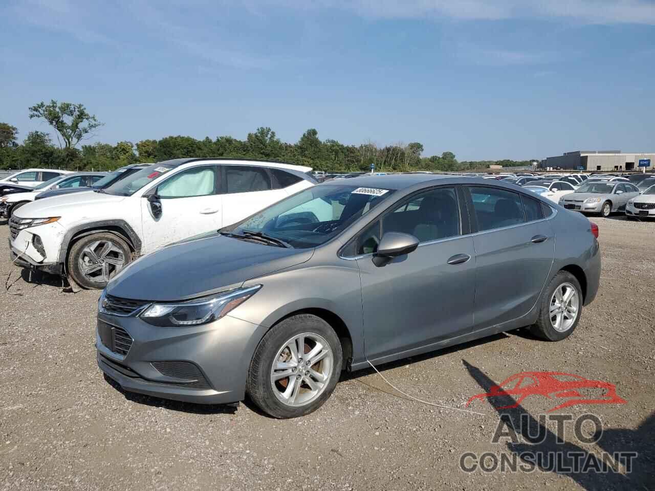 CHEVROLET CRUZE 2017 - 1G1BE5SM8H7147671