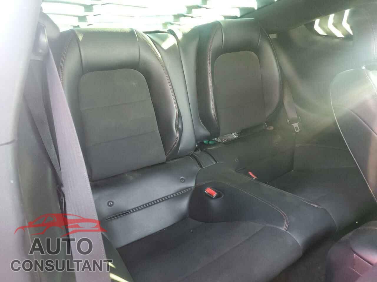 FORD MUSTANG 2016 - 1FA6P8CF6G5245067