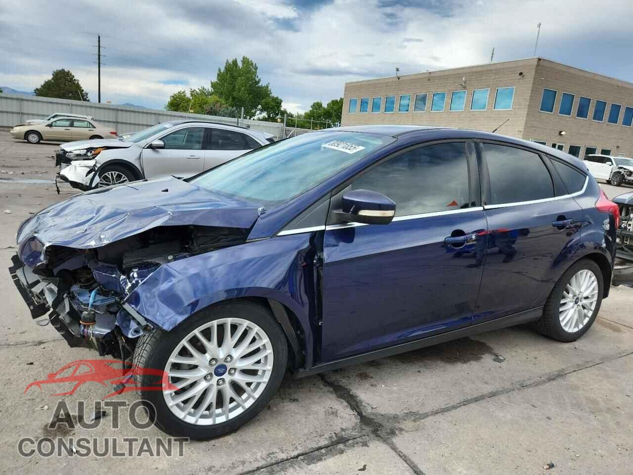 FORD FOCUS 2012 - 1FAHP3M22CL153757