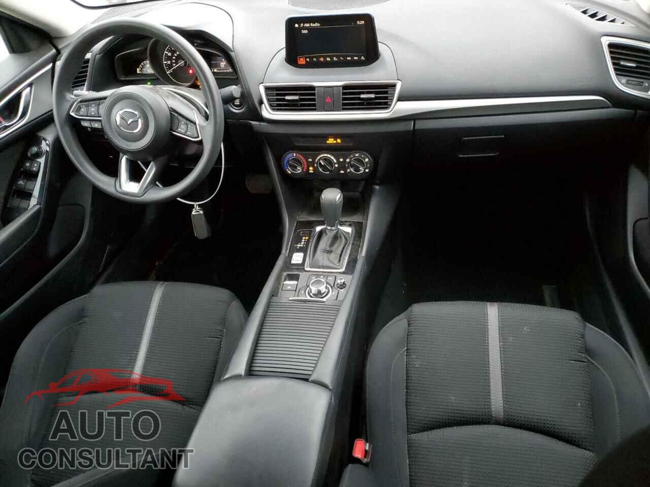 MAZDA 3 2017 - 3MZBN1U7XHM102984