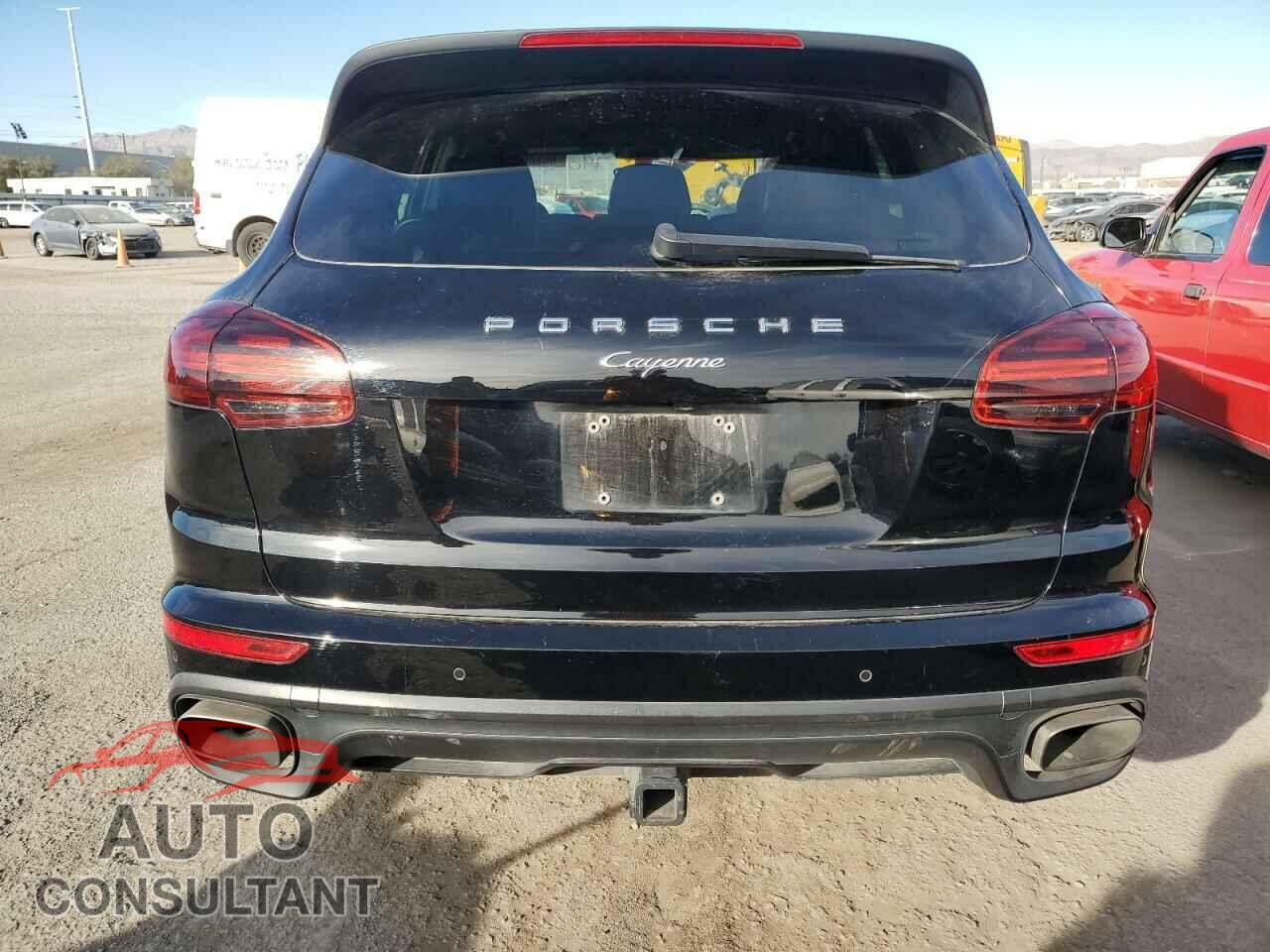 PORSCHE CAYENNE 2017 - WP1AA2A24HKA86280