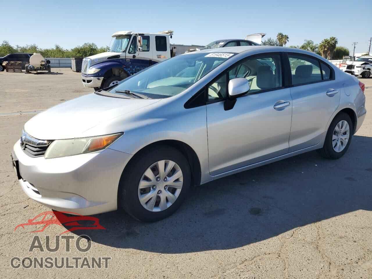 HONDA CIVIC 2012 - 2HGFB2F55CH590961