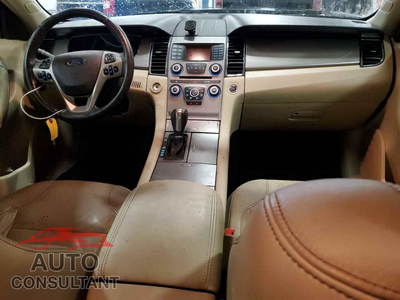FORD TAURUS 2017 - 1FAHP2E84HG123995