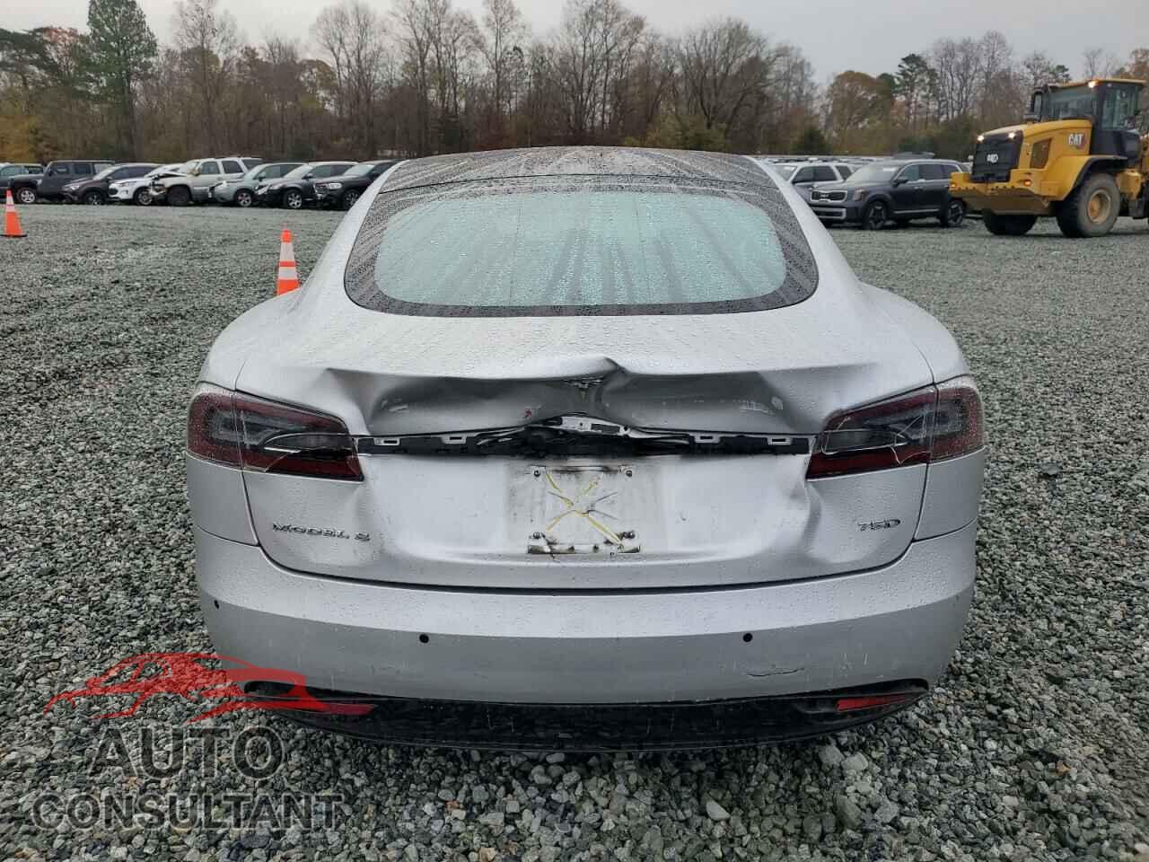 TESLA MODEL S 2018 - 5YJSA1E20JF267681