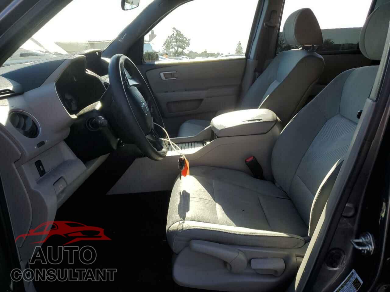 HONDA PILOT 2015 - 5FNYF4H26FB028149