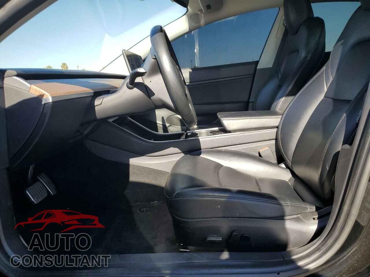 TESLA MODEL 3 2019 - 5YJ3E1EA3KF395432