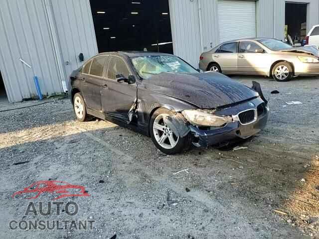 BMW 3 SERIES 2013 - WBA3C1C52DF439380