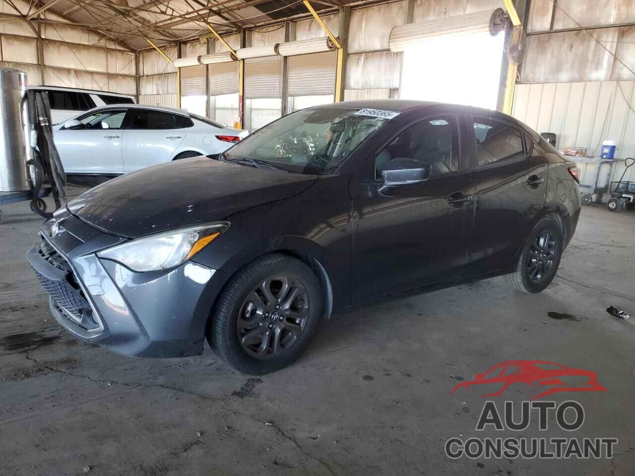 TOYOTA YARIS 2019 - 3MYDLBYV6KY516054