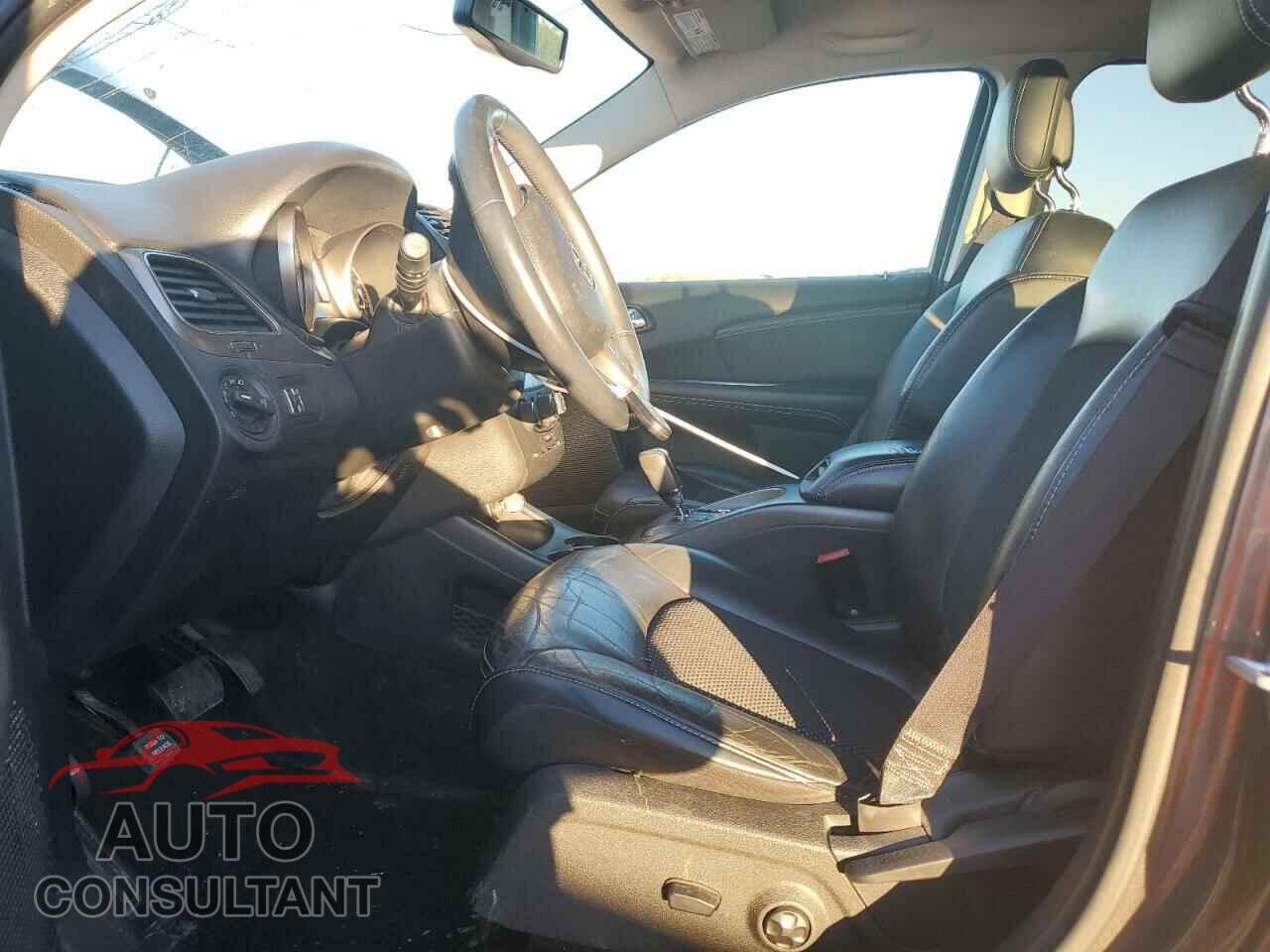 DODGE JOURNEY 2015 - 3C4PDDGG9FT684555
